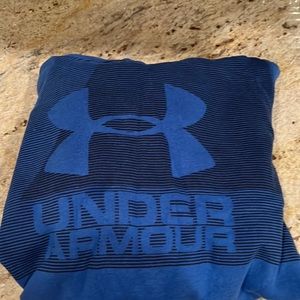 Super warm under armor hoodie